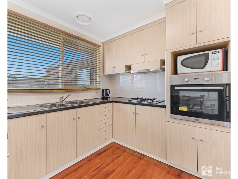 2/18 Duff Street, Cranbourne VIC 3977