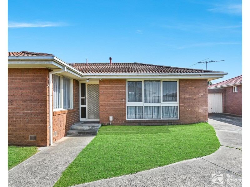 2/18 Duff Street, Cranbourne VIC 3977