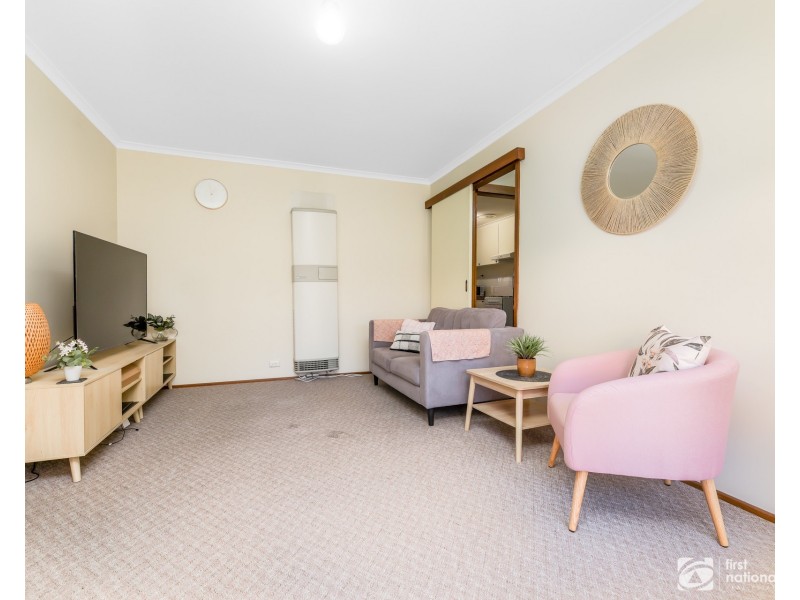2/59 Clarendon Street, Cranbourne VIC 3977