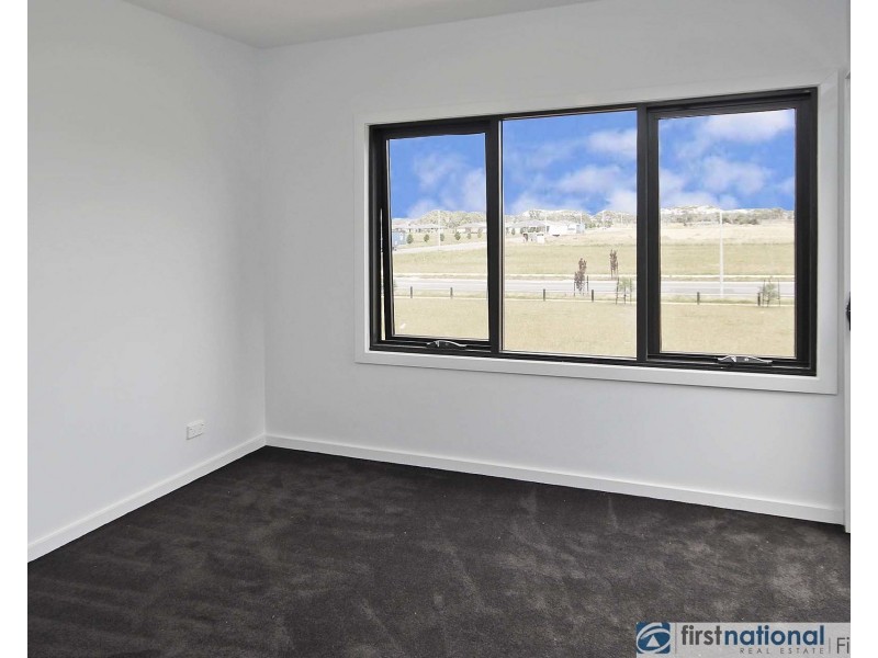 11 Push-Pea Way, Cranbourne West VIC 3977