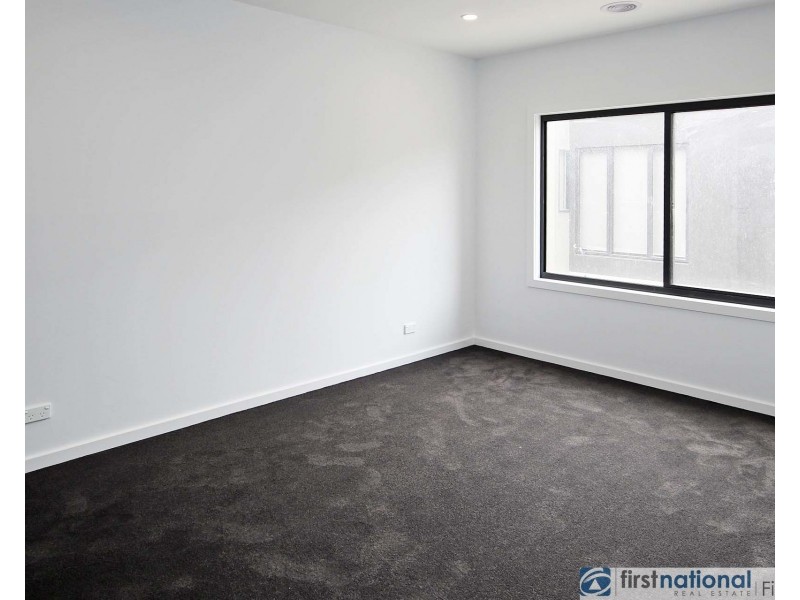 11 Push-Pea Way, Cranbourne West VIC 3977