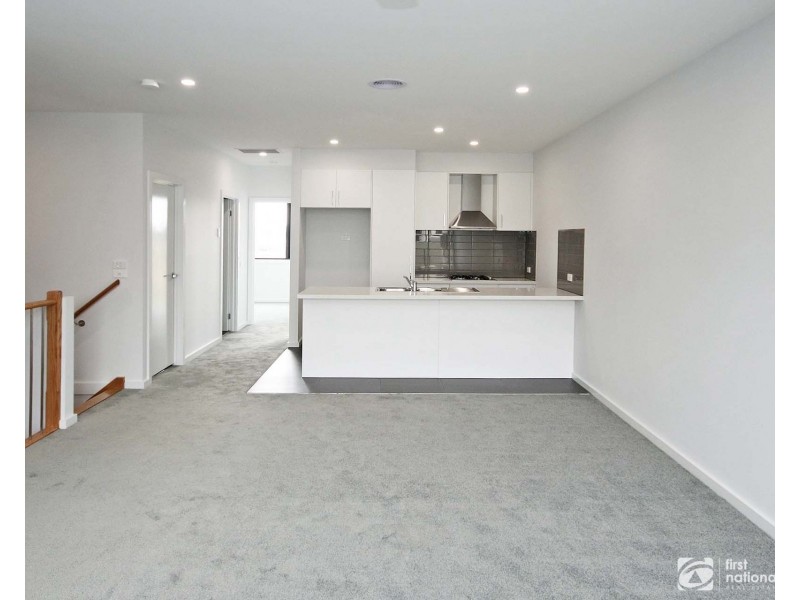 20 Coral-Pea Way, Cranbourne West VIC 3977