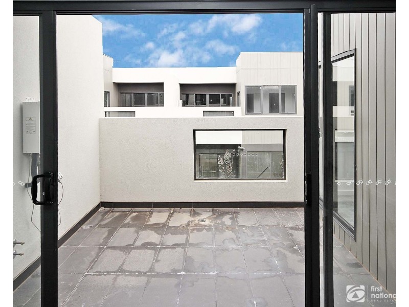 20 Coral-Pea Way, Cranbourne West VIC 3977