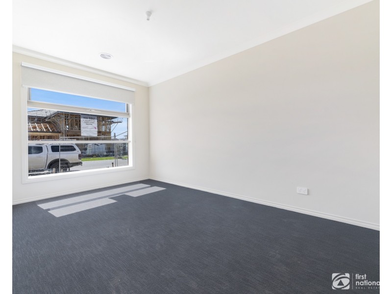 5 Daisy Street, Officer VIC 3809