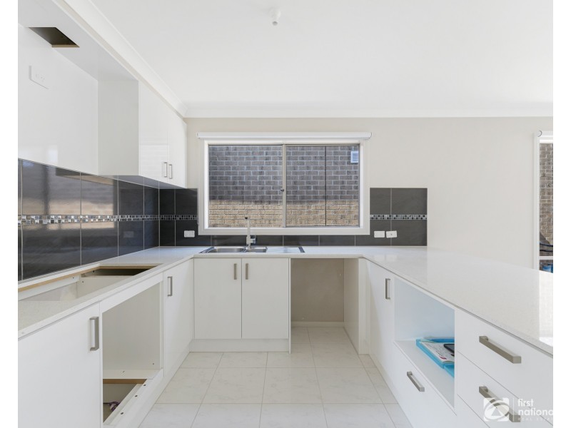 5 Daisy Street, Officer VIC 3809