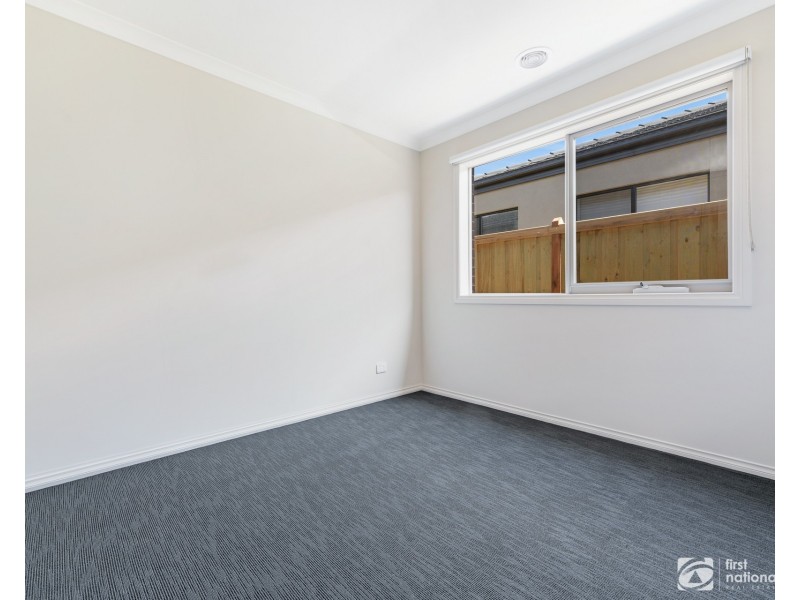 5 Daisy Street, Officer VIC 3809