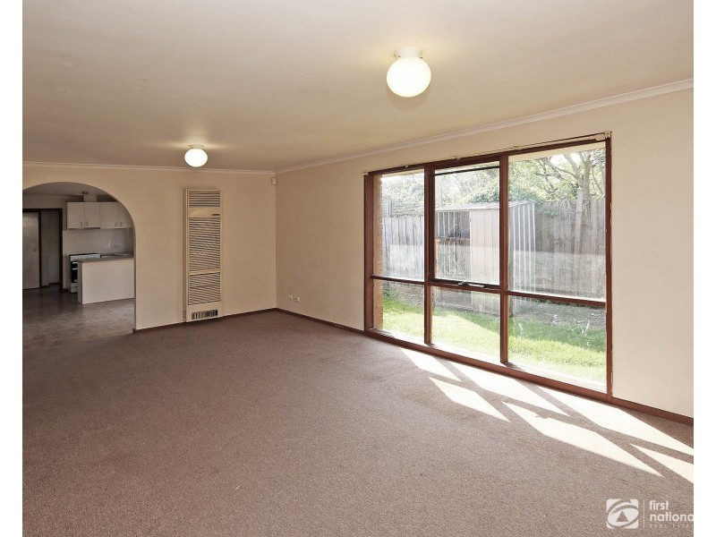 2/39 Duff Street, Cranbourne VIC 3977