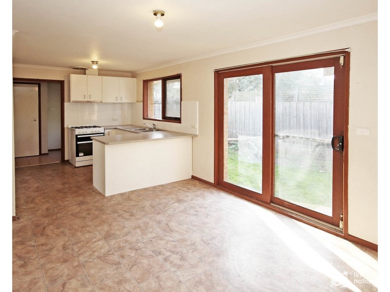 2/39 Duff Street, Cranbourne VIC 3977