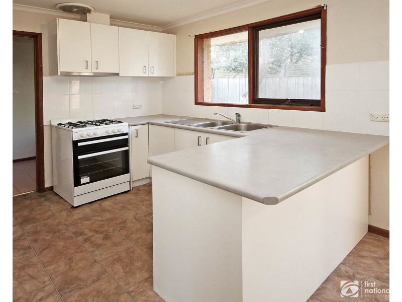 2/39 Duff Street, Cranbourne VIC 3977