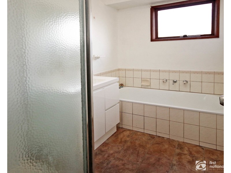 2/39 Duff Street, Cranbourne VIC 3977