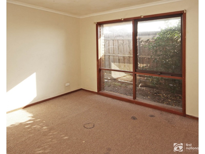 2/39 Duff Street, Cranbourne VIC 3977