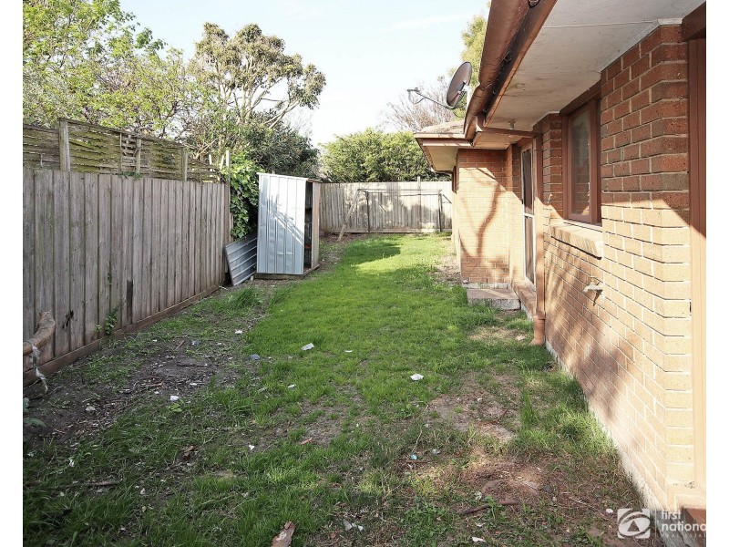 2/39 Duff Street, Cranbourne VIC 3977