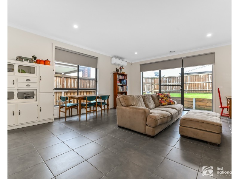 50 Walhallow Drive, Clyde North VIC 3978