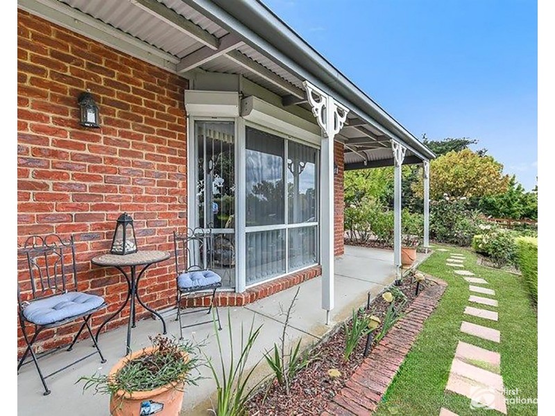 4 Hilltop Close, Narre Warren South VIC 3805