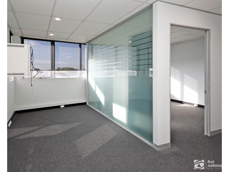 2/180 Sladen Street, Cranbourne VIC 3977