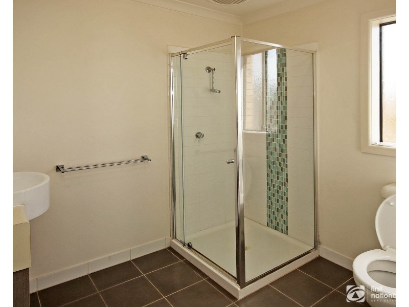 41 Calais Circuit, Cranbourne West VIC 3977