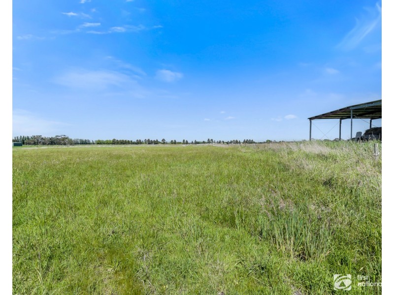 90 Peers Road, Tooradin VIC 3980