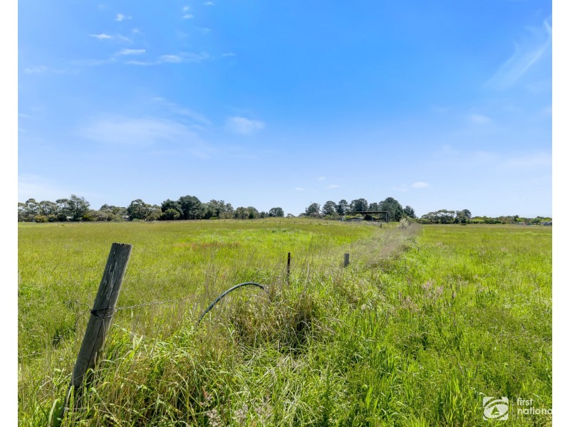 90 Peers Road, Tooradin VIC 3980