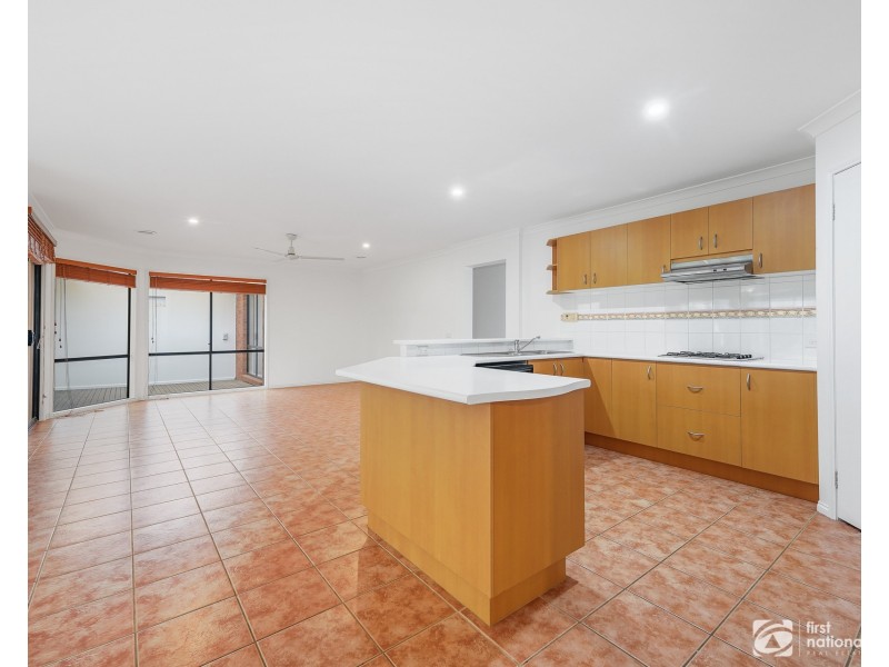 No.14 Thistlewood Place, Cranbourne East VIC 3977