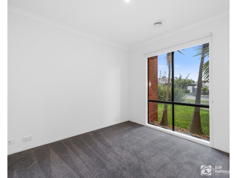 No.14 Thistlewood Place, Cranbourne East VIC 3977