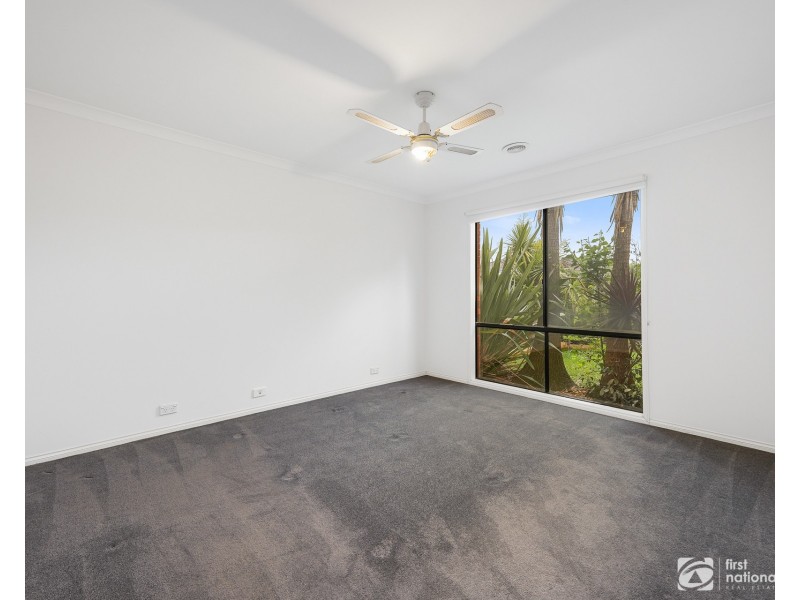 No.14 Thistlewood Place, Cranbourne East VIC 3977