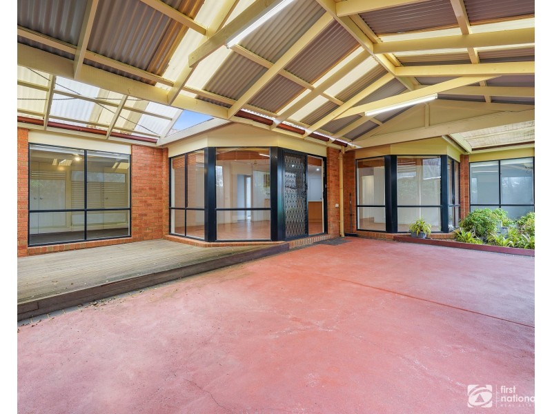 No.14 Thistlewood Place, Cranbourne East VIC 3977