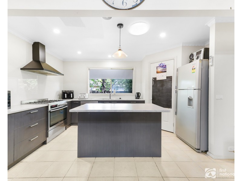 2 Mulga Place, Carrum Downs VIC 3201