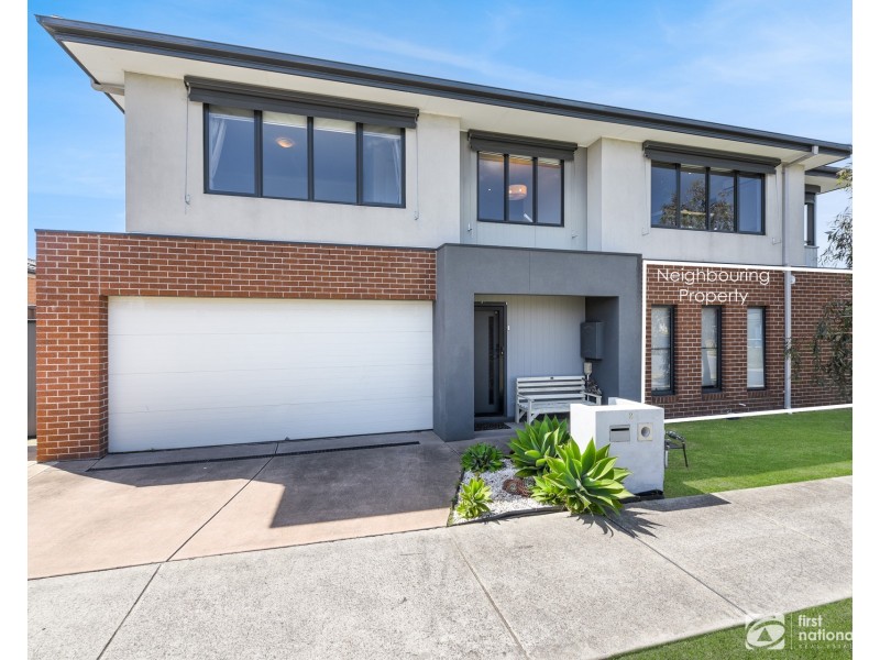 2 Timble Way, Clyde North VIC 3978