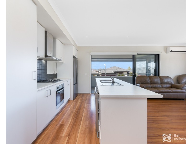 2 Timble Way, Clyde North VIC 3978