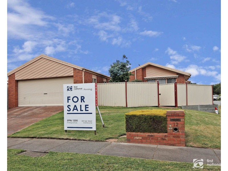 12 Hamilton Drive, Cranbourne North VIC 3977