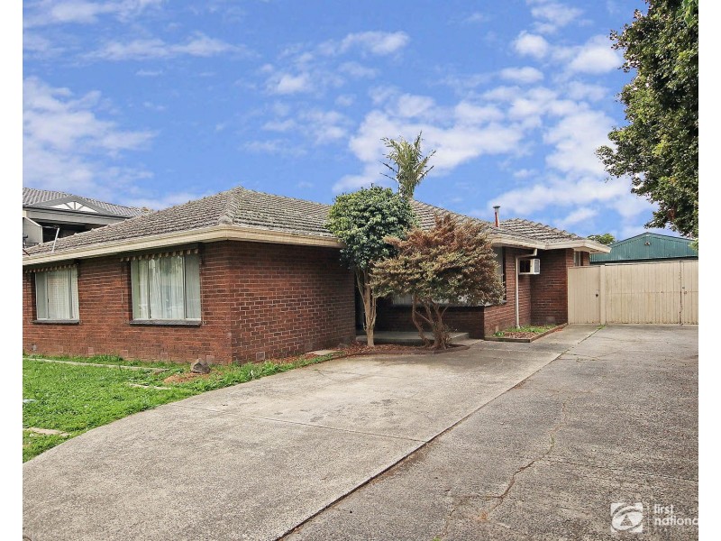 34 Codrington Street, Cranbourne VIC 3977