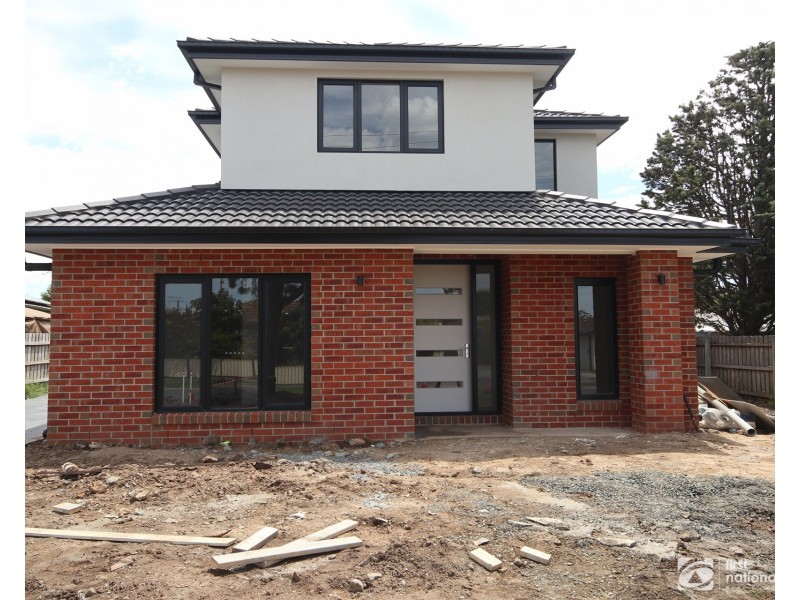 1/13 Lurline Street, Cranbourne VIC 3977