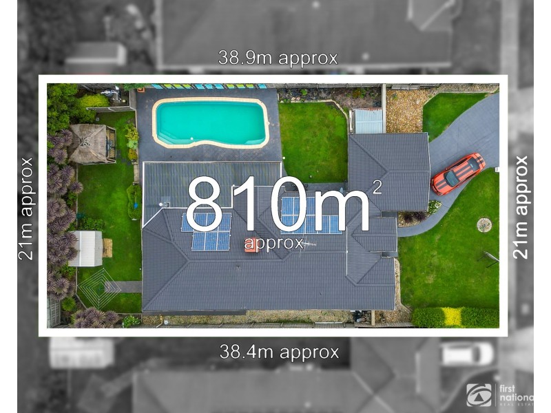 5 Lochgreen View, Cranbourne VIC 3977