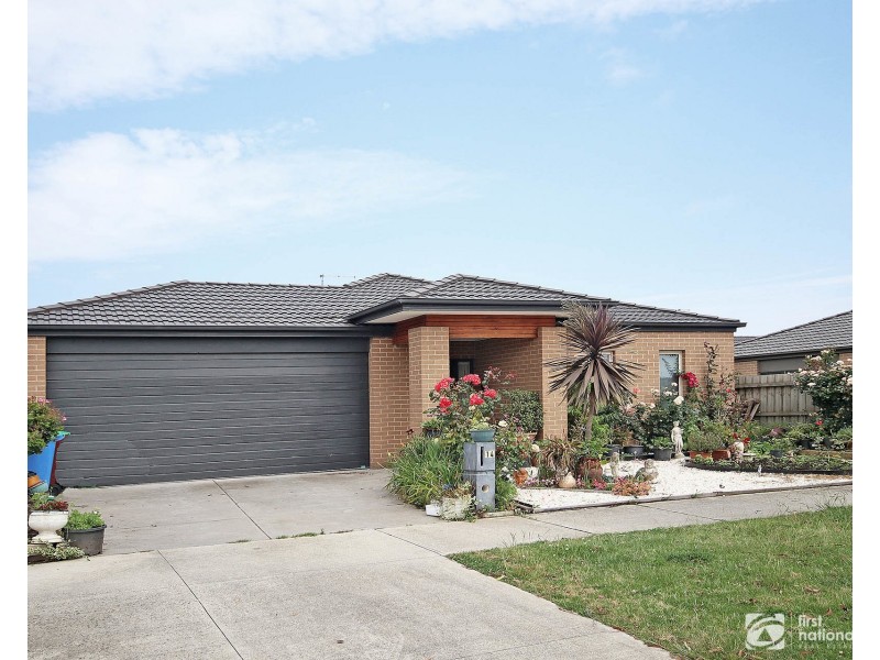 14 Fiorelli Boulevard, Cranbourne East VIC 3977