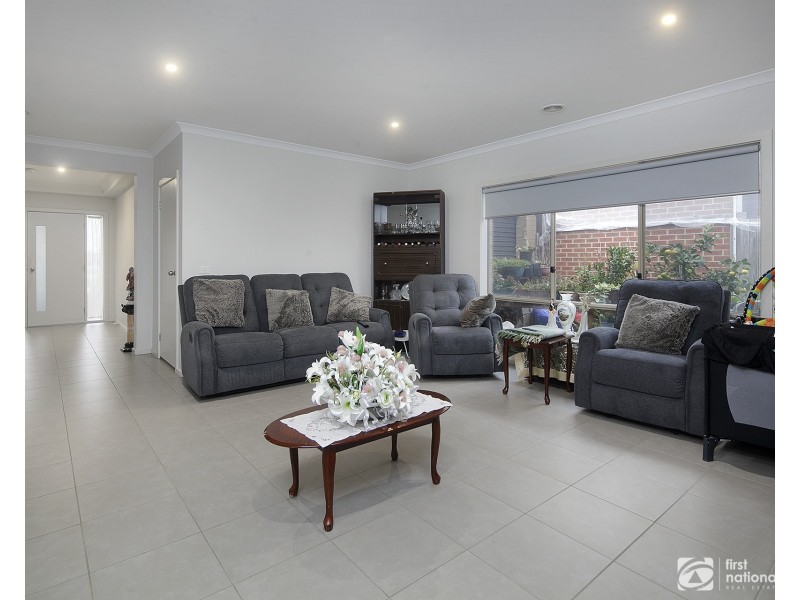 14 Fiorelli Boulevard, Cranbourne East VIC 3977