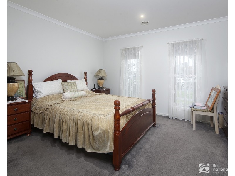 14 Fiorelli Boulevard, Cranbourne East VIC 3977