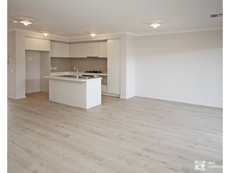 3 Opera Walk, Junction Village VIC 3977