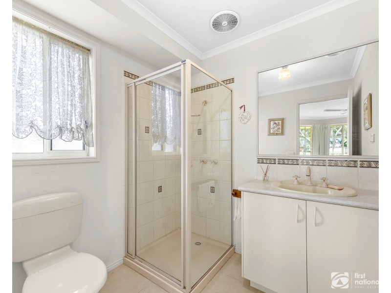 11 Gracehill Mews, Cranbourne VIC 3977