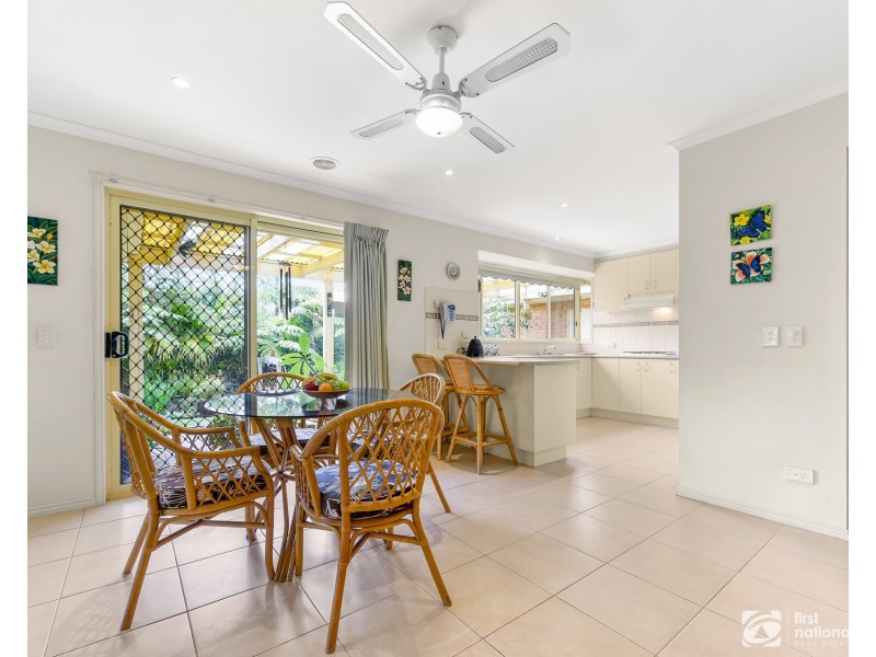 11 Gracehill Mews, Cranbourne VIC 3977