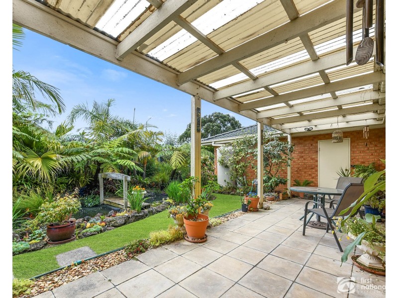 11 Gracehill Mews, Cranbourne VIC 3977