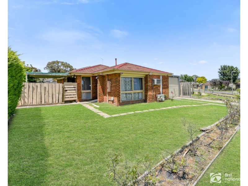 21 Terrance Drive, Cranbourne North VIC 3977
