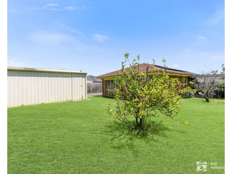 21 Terrance Drive, Cranbourne North VIC 3977