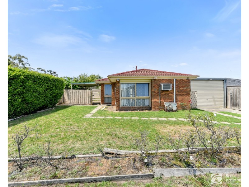 21 Terrance Drive, Cranbourne North VIC 3977