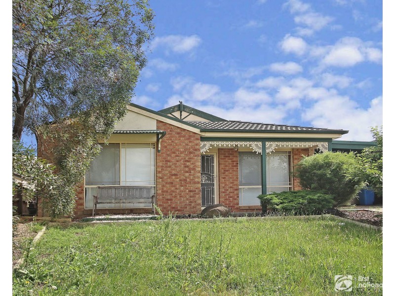 5 Forsyth Court, Cranbourne North VIC 3977