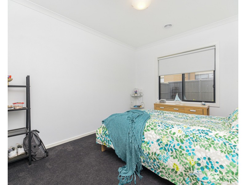 25 Contata Grove, Junction Village VIC 3977