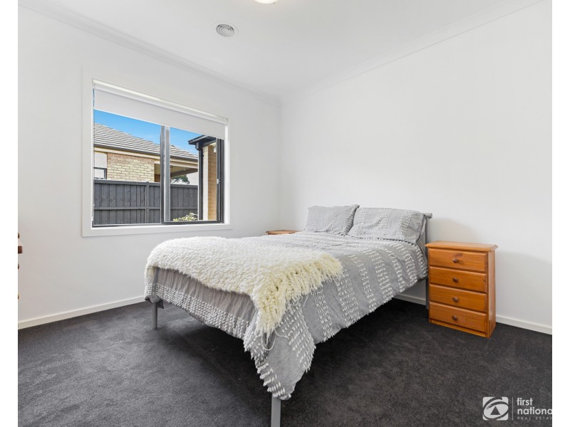 25 Contata Grove, Junction Village VIC 3977