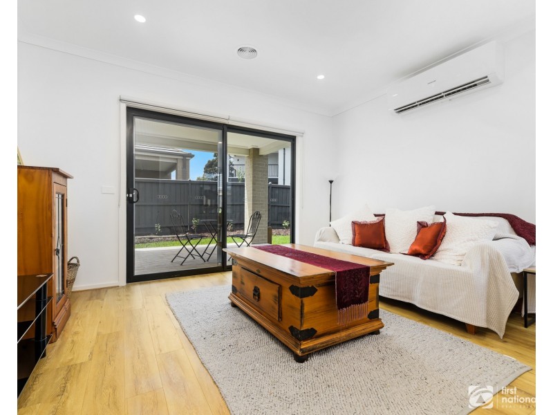 25 Contata Grove, Junction Village VIC 3977