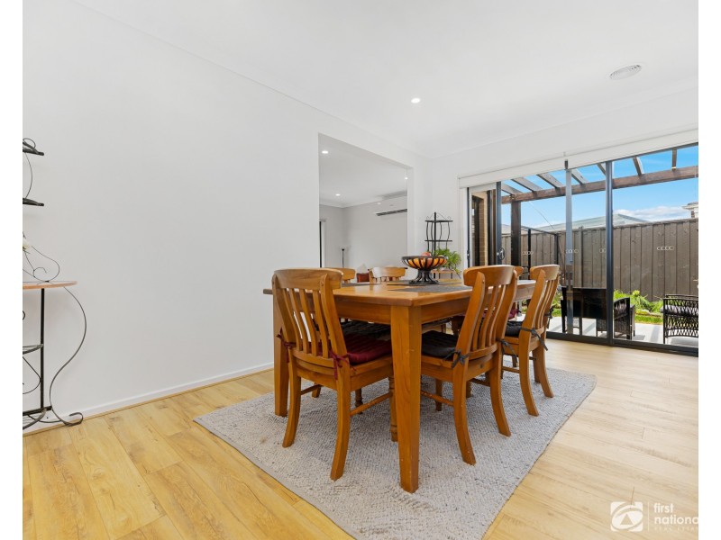 25 Contata Grove, Junction Village VIC 3977