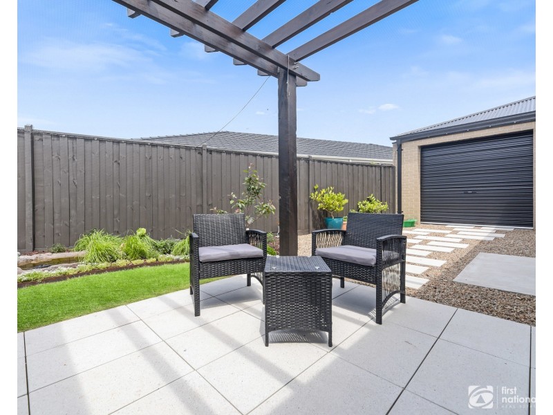 25 Contata Grove, Junction Village VIC 3977