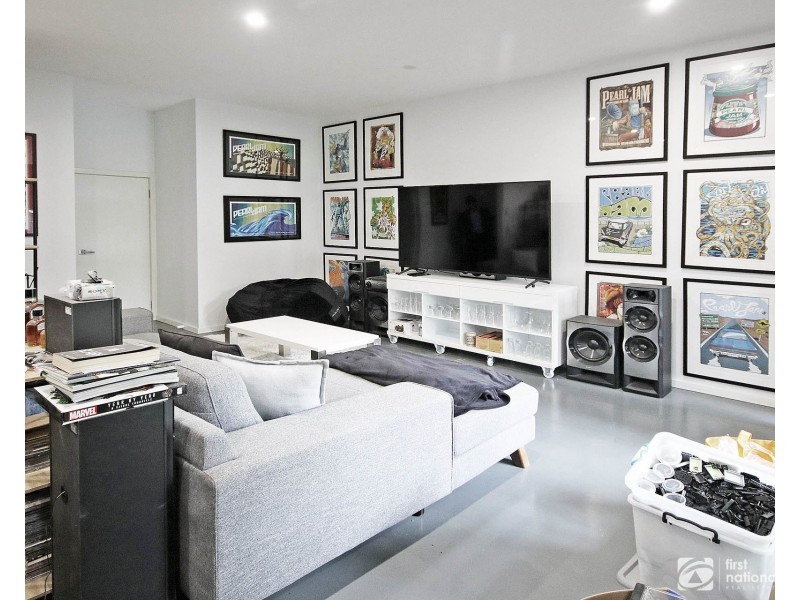 18 Coral-Pea Way, Cranbourne West VIC 3977